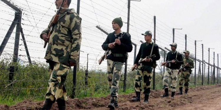 Meghalaya : Bangladeshis attack Indian border outpost ; 1 BSF jawan injured