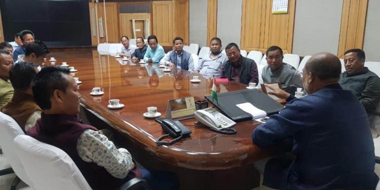 Manipur : Mobile internet shut, prohibitory orders imposed after clashes