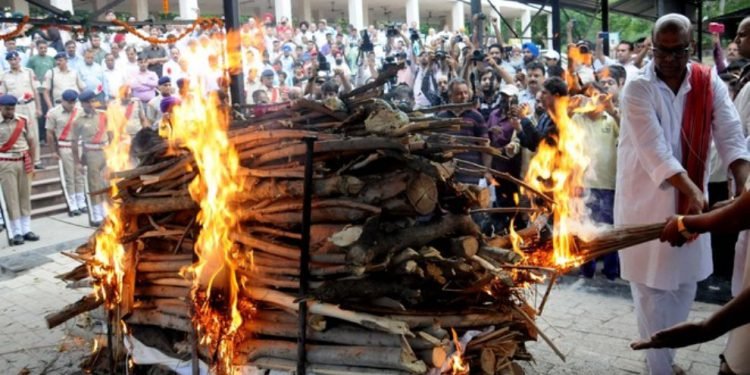 COVID 19 : Pune to Assam by Road for father’s Last Rites