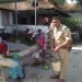 COVID -19 : Men in khaki offer meals to the poor and needy in Kokrajhar