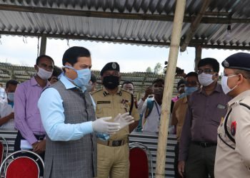 Assam: CM urges upon officials  to ensure thorough screening  for  COVID-19 for those entering the state