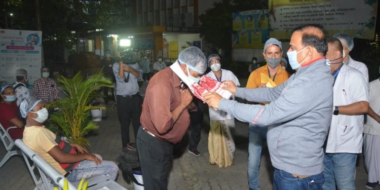 Assam : 30 new Covid cases reported on Friday , tally 910