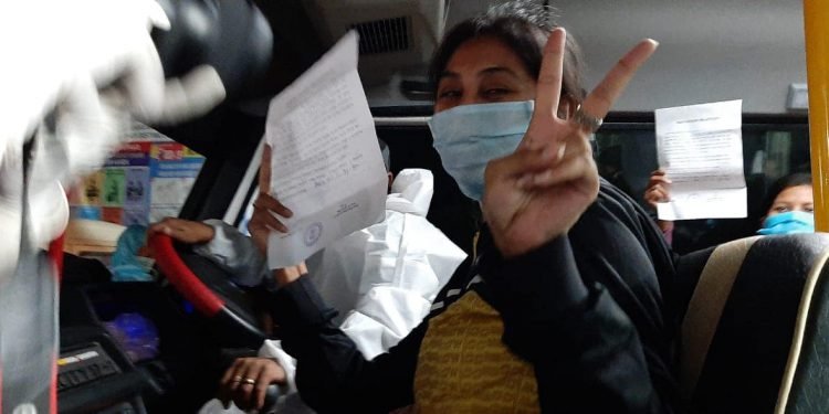 Meghalaya : More than 1000 people from  the state  stranded in  Karnataka  to reach home on Wednesday