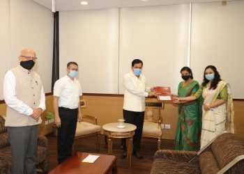 Assam : NRL Employees contribute one day salary for CM’s Relief fund