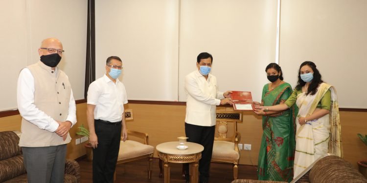 Assam : NRL Employees contribute one day salary for CM’s Relief fund