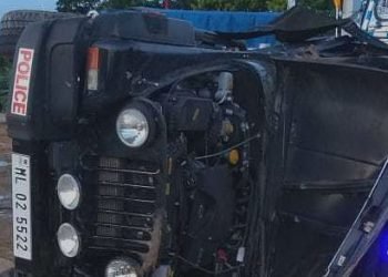 Meghalaya Power Ministers Convoy meets with an accident ; 4 Cops injured