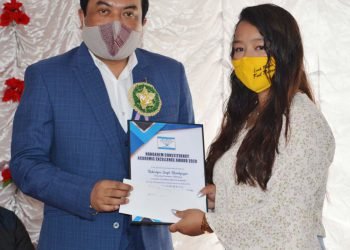 Meghalaya : Award for academic excellence given away in Nongkrem