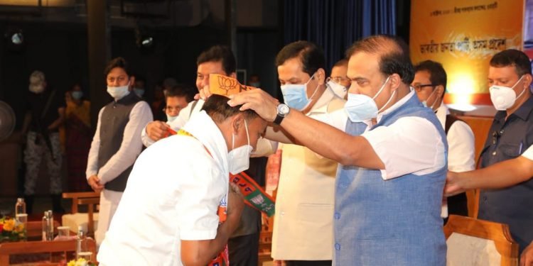 Assam : Entire Bodo leadership outside BTR join BJP