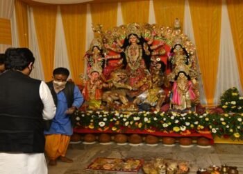 CM Conrad goes ‘pandal hopping’  during Durga Puja