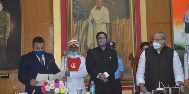 Meghalaya Reshuffle : D . Lamare  & R. Tongkhar sworn -in as new ministers