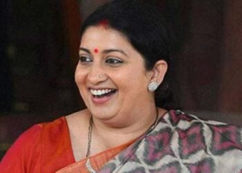 Union Minister Smriti Irani tests positive for COVID-19