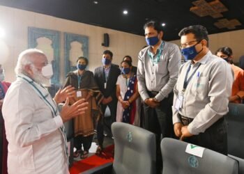 Covid Vaccine : PM  Modi visits Bharat Biotech facility in Hyderabad