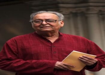 Iconic Bengali actor Soumitra Chatterjee dies of COVID-19 complications