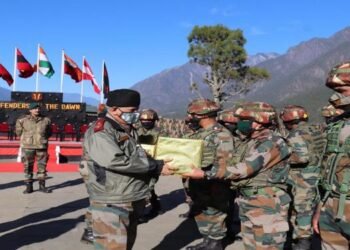 Arunachal Pradesh: Chief of Defence Staff reviews situation at LAC