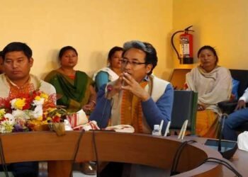 Sonam Wangchuk interacts with civil society organizations in BTR
