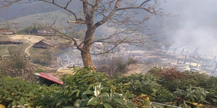 Arunachal Pradesh : Two killed, 143 thatched houses burnt to ashes in Tirap