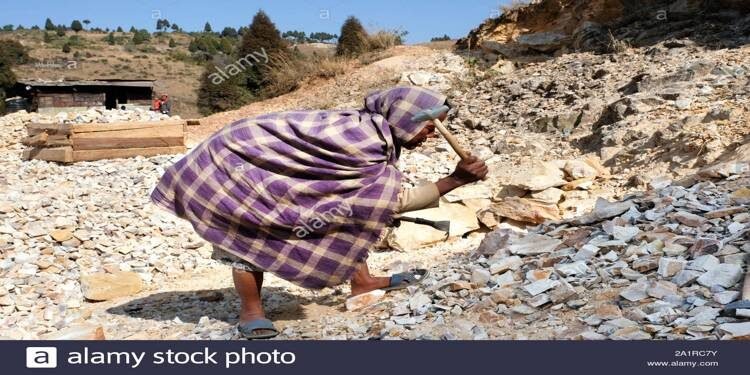 Meghalaya :  Ban on illegal stone quarrying and sand mining