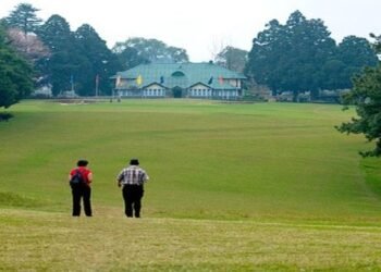 Covid -19  :  No entry to Golf links  on Sundays , All liquor bars to remain closed in EKH