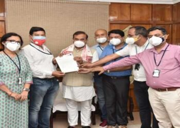 Assam : NRL Employees Contribute Rs. 57.37 lakh to Chief Minister Relief Fund