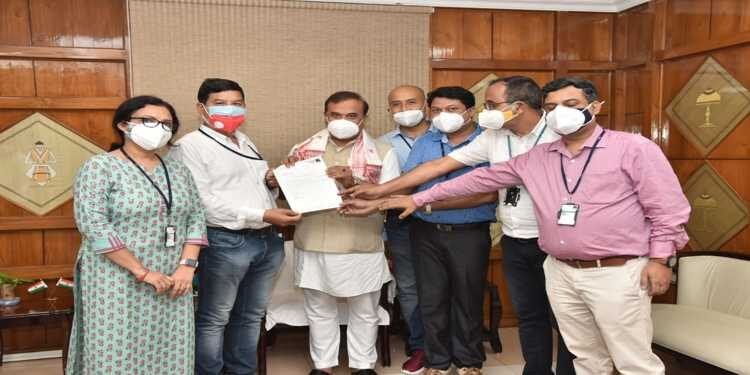 Assam : NRL Employees Contribute Rs. 57.37 lakh to Chief Minister Relief Fund