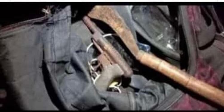 Meghalaya : 3 dacoits caught by villagers handed over to police in WGH