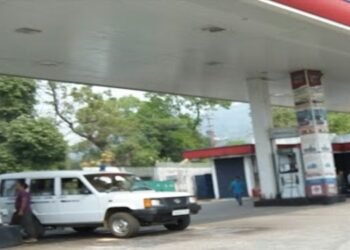 Fuel crisis in WGH: DC says matter to be resolved in a day or two
