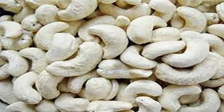 Cashew factories at residential areas in Phulbari cause health havoc