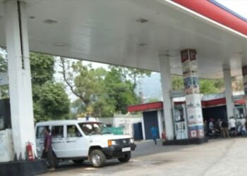 Fuel crisis in WGH: DC says matter to be resolved in a day or two