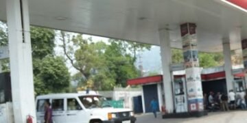 Fuel crisis in WGH: DC says matter to be resolved in a day or two