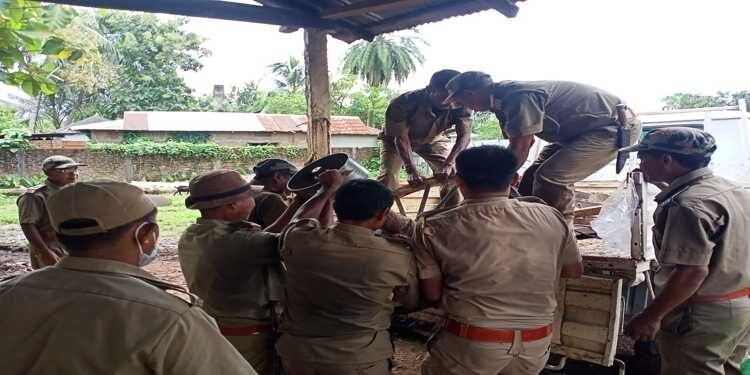 Illegal saw mill dismantled by forest department in Chibinang