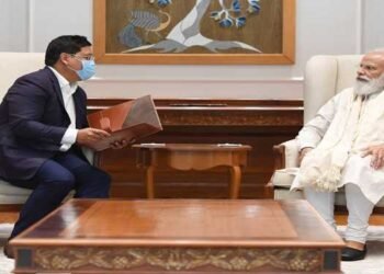 Chief Minister Conrad Sangma  and Speaker Metbah Lyngdoh  call on PM Modi