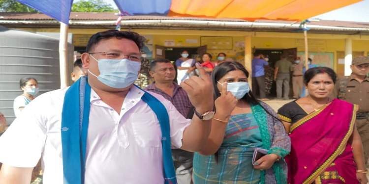 Nearly 77% poll percentage recorded in Gossaigaon,62% in Tamulpur