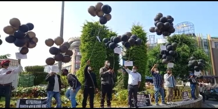 Fuel price hike : HYC protests against petrol , diesel prices