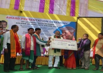 UNB Soldier of Humanity Award conferred to Dr Abhay Bang