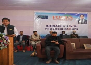 CM Sangma  distributes cheques under FOCUS at Salmanpara