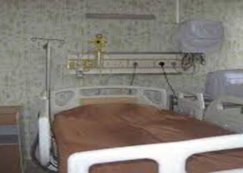 Health dept to pay 3 lakhs  compensation to mother for loss of her new born baby