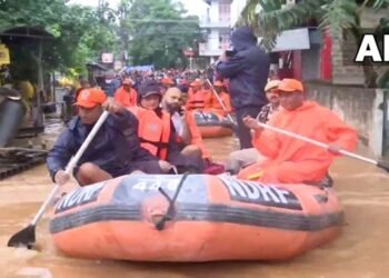 5 Killed In Guwahati  Landslide After Heavy Rain, People Asked To Stay Home