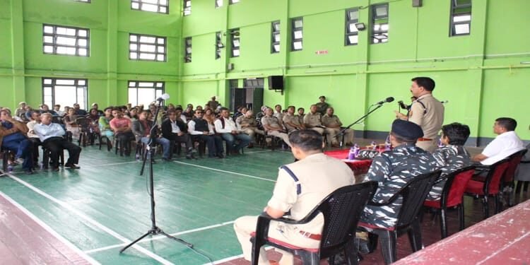 DGP Bishnoi interacts with leaders of traditional bodies