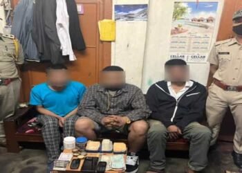 3 drug traffickers held; heroin, car , cash recovered