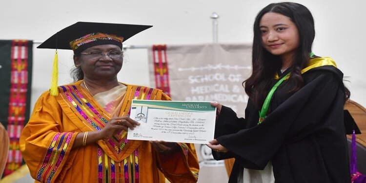 President Murmu  Graces 17th Convocation of Mizoram University