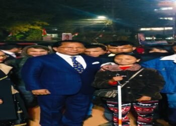 Meghalaya TMC Chief jams with the youth of Meghalaya, marking an astounding evening with melodious songs