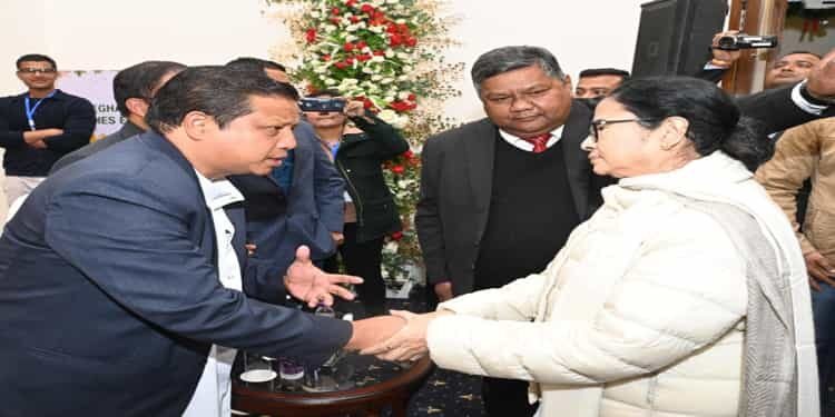 Mamata  Rejoices With Children In Pre-Christmas Festivities