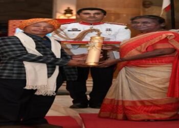 Risingbor Kurkalang  conferred  Padma Shri in field of Art