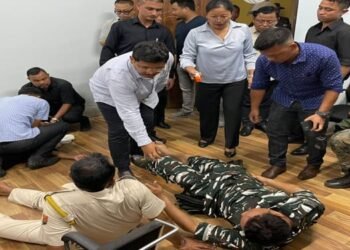 Miscreants pelt stones at Meghalaya CMs office in Tura, 5 security personnel injured