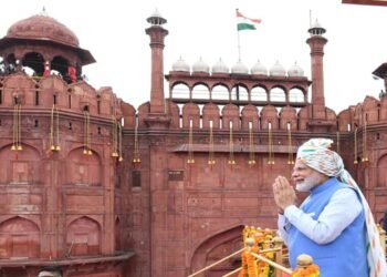 Stage set for 77th I- Day celebrations; PM Modi to lead the celebrations from Red Fort