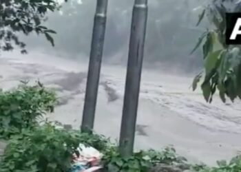 Sikkim Flash Floods :  NCMC reviews situation after 8 deaths & 22 Army personnel missing