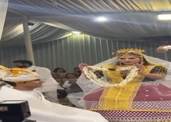 Randeep Hooda & Lin Laishram tie the knot in a traditional Meitei ceremony in Imphal