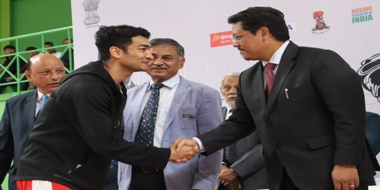 Elite Men’s Boxing Championship: Top boxers go through to semifinals