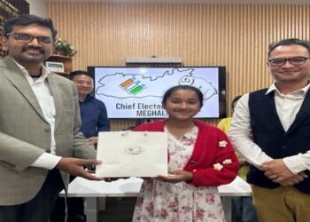 CEO distributes prizes to winners of Electofest