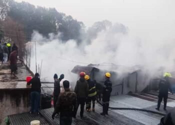 Devastating Blaze Engulfs Jhalupara Locality in Shillong, 2 Houses Reduced to Ashes